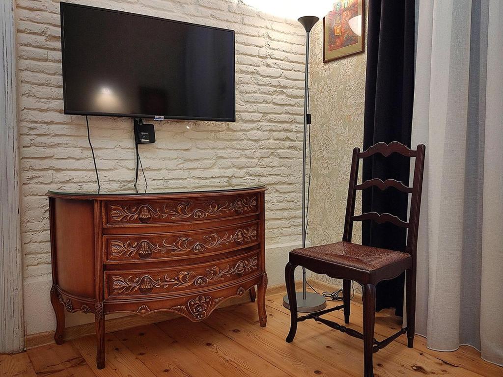 Always Welcome room 2